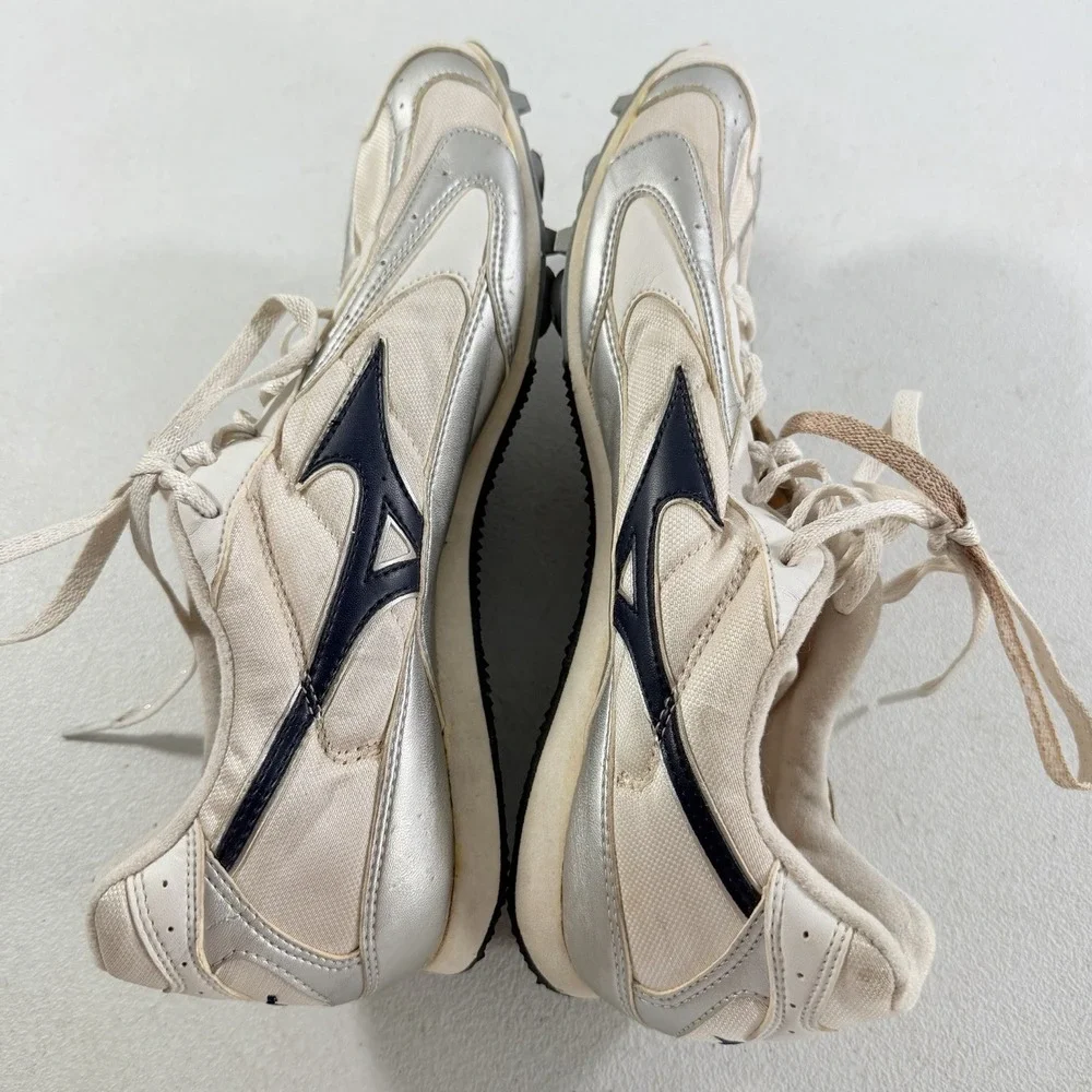 Vintage Mizuno Track & Field Women's White Silver Track Spikes 2001 Size 11